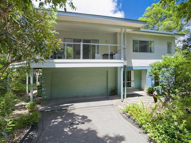 16 Moonare Crescent, Noosa Heads QLD 4567