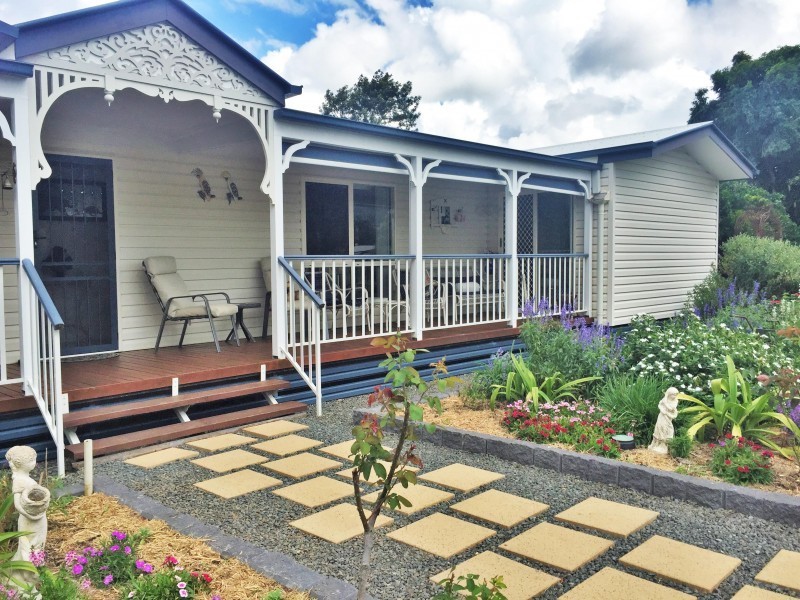 18 Tanderra Drive, Cooran QLD 4569