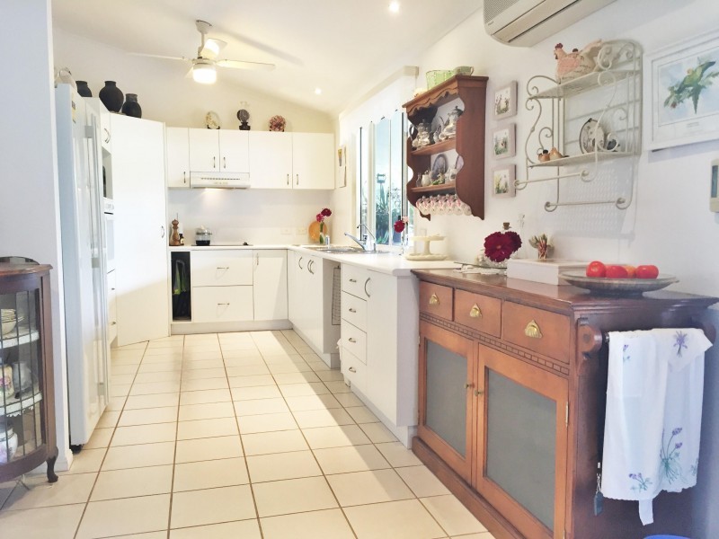 18 Tanderra Drive, Cooran QLD 4569