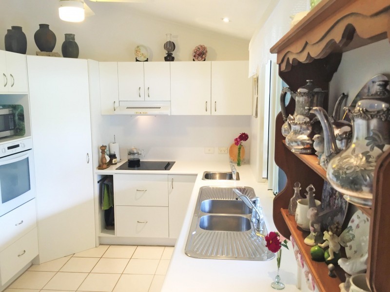 18 Tanderra Drive, Cooran QLD 4569