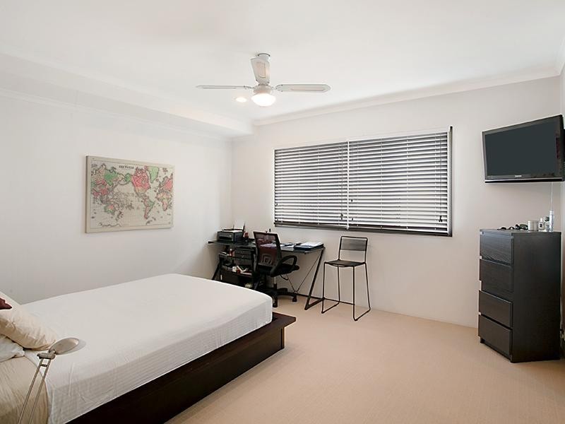 2/19 Advance Place, Sunrise Beach QLD 4567