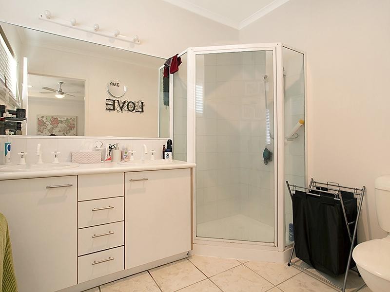 2/19 Advance Place, Sunrise Beach QLD 4567