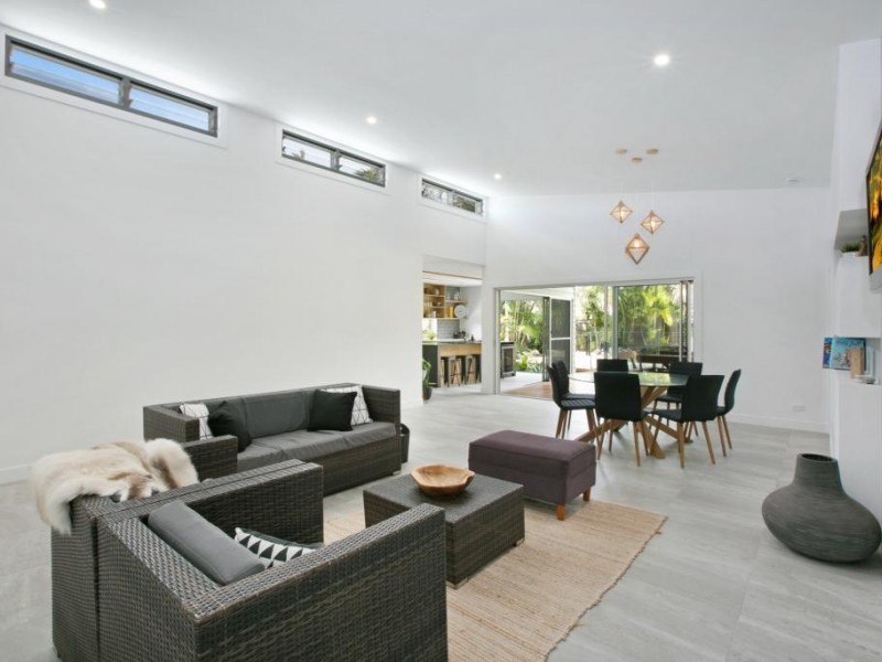 20  Orcades Street, Sunrise Beach QLD 4567