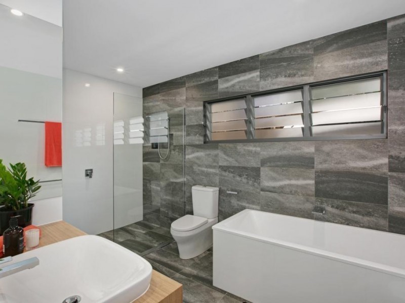 20  Orcades Street, Sunrise Beach QLD 4567