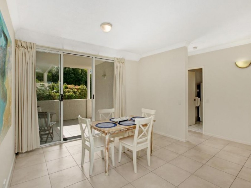 1/6  Douglas Street, Sunshine Beach QLD 4567