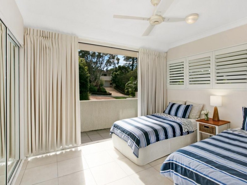 1/6  Douglas Street, Sunshine Beach QLD 4567