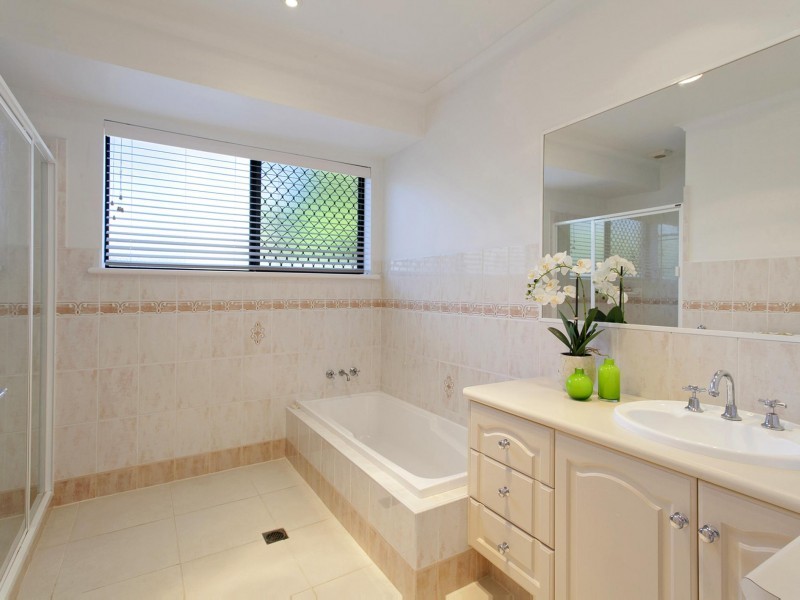 12  Helm Court, Noosa Waters QLD 4566