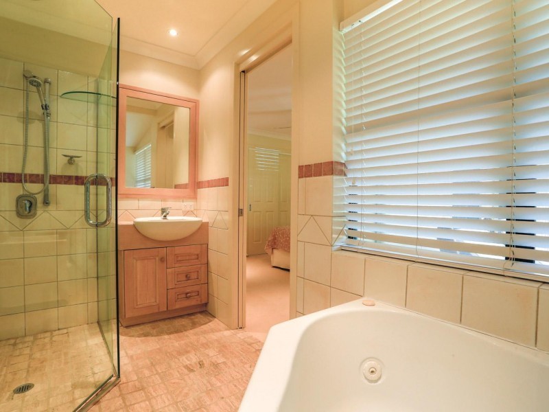 23  Mossman Court, Noosa Heads QLD 4567