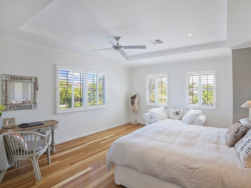 10 Captains Court, Sunrise Beach QLD 4567