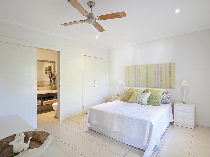 10 Captains Court, Sunrise Beach QLD 4567