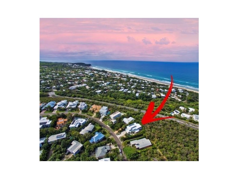 10 Captains Court, Sunrise Beach QLD 4567