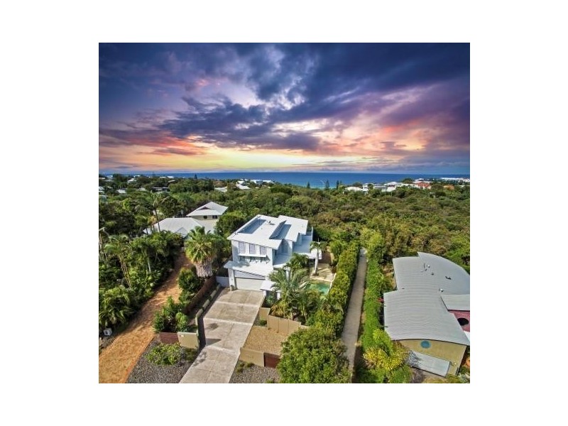 10 Captains Court, Sunrise Beach QLD 4567