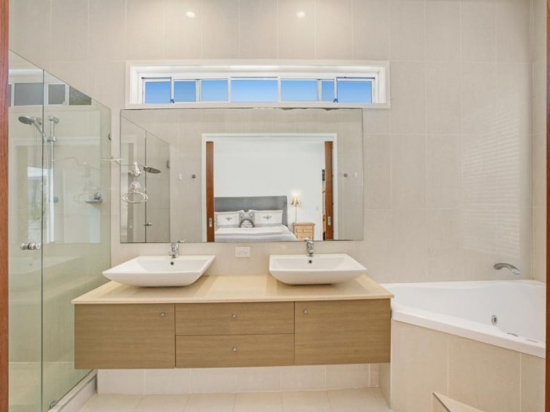 12 Ironhurst Place, Peregian Springs QLD 4573