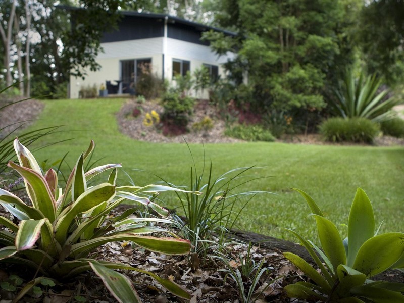 417  Pomona Kin-Kin Road, Pinbarren QLD 4568