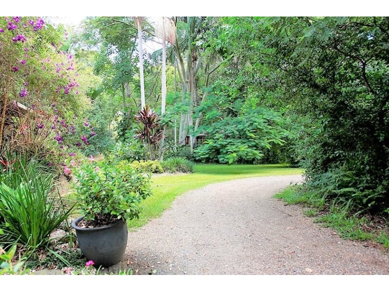 417  Pomona Kin-Kin Road, Pinbarren QLD 4568