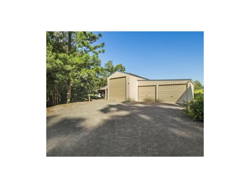 135 Lone Hand Road, Eumundi QLD 4562