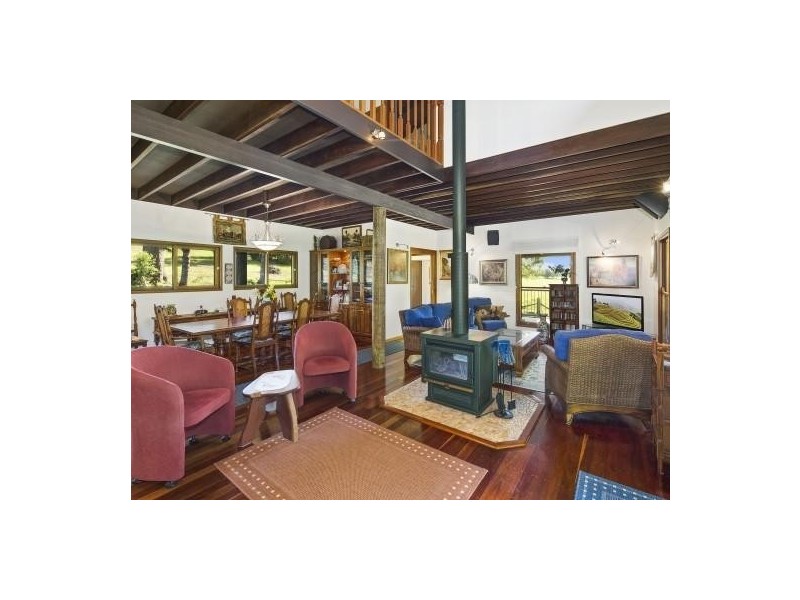 135 Lone Hand Road, Eumundi QLD 4562