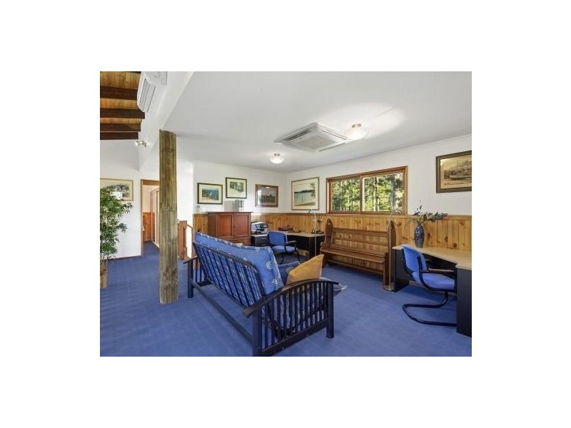 135 Lone Hand Road, Eumundi QLD 4562