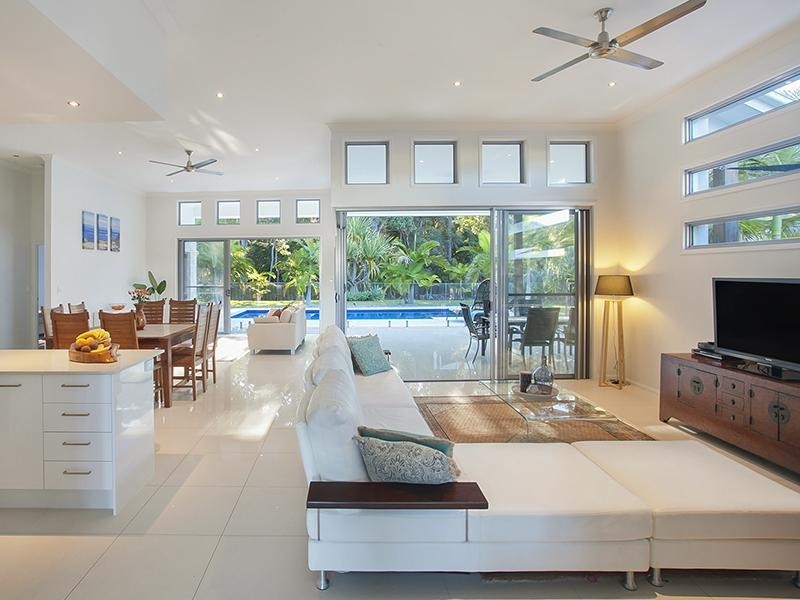 9 Attenuatta Place, Noosaville QLD 4566