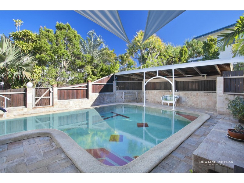 6 Bartill Court, Noosa Heads QLD 4567