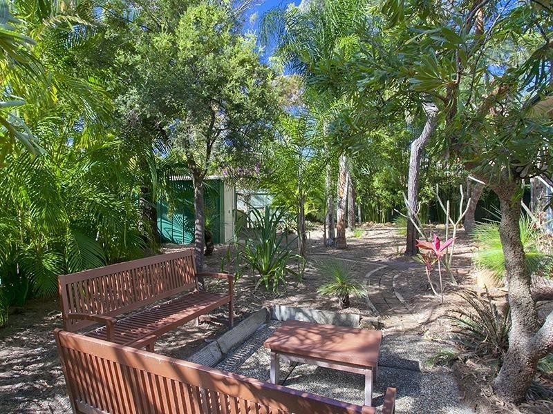 6 Kiata Court, Noosa Heads QLD 4567