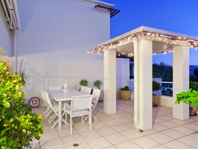 2/16  Sunseeker Close, Noosa Waters QLD 4566