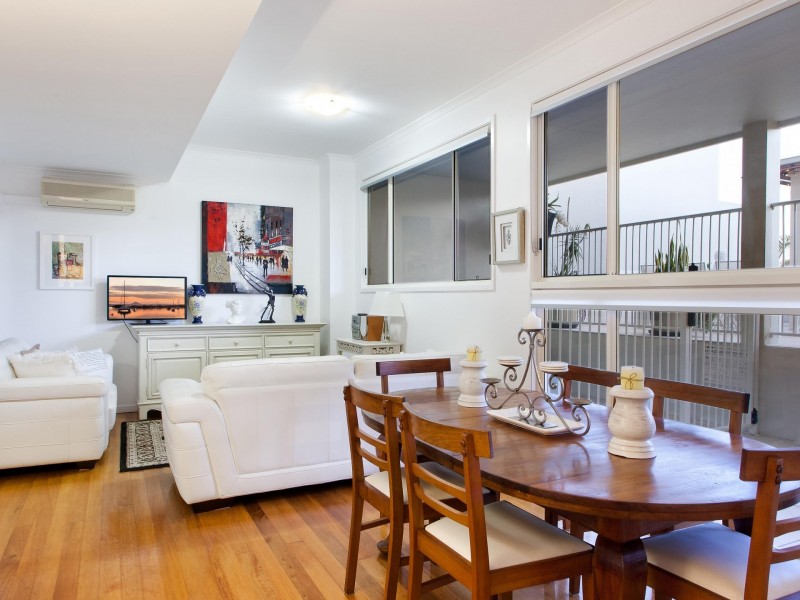 2/16  Sunseeker Close, Noosa Waters QLD 4566