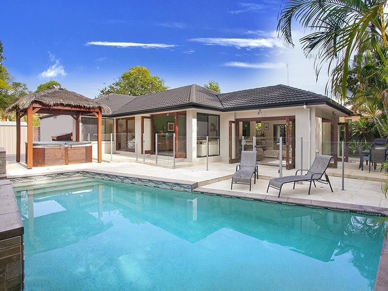 18 Skylark Court, Noosaville QLD 4566