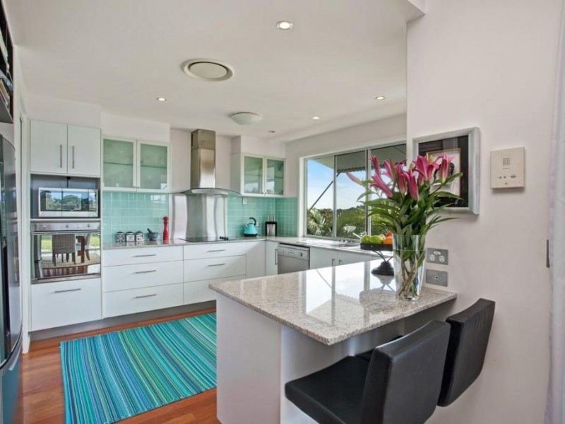 2/71 Southern Cross Parade, Sunrise Beach QLD 4567