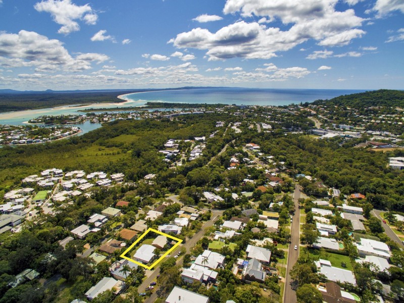 33 & 35 Arkana Drive, Noosa Heads QLD 4567