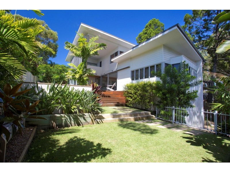 1 Nairana Rest, Noosa Heads QLD 4567