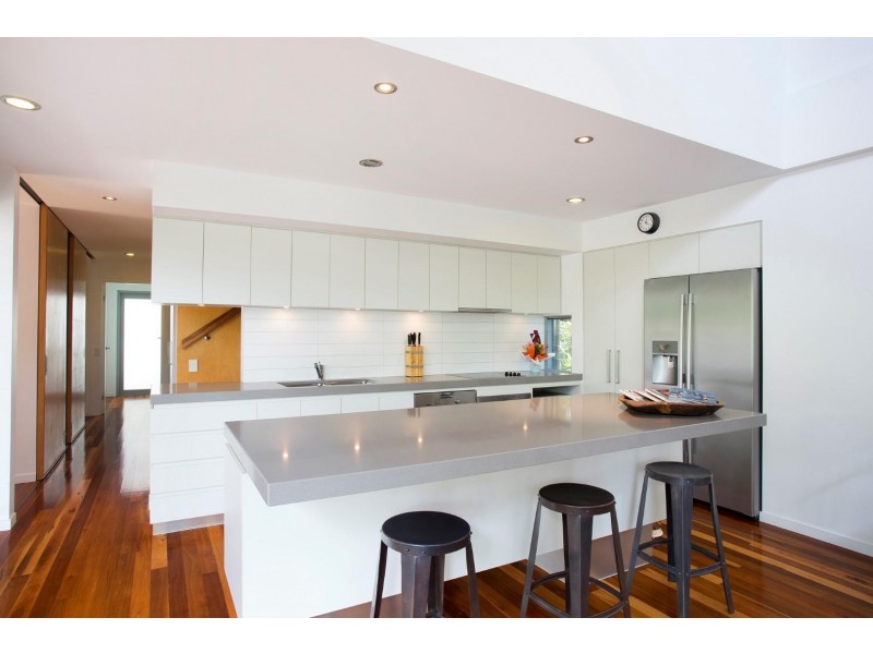 1 Nairana Rest, Noosa Heads QLD 4567