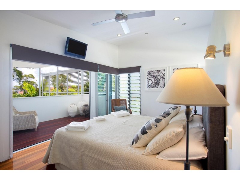 1 Nairana Rest, Noosa Heads QLD 4567
