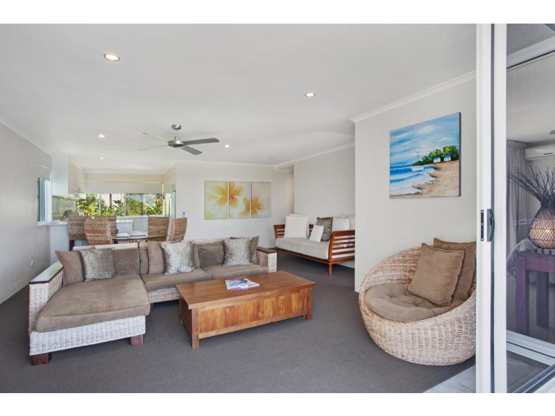 6/11  Henderson Street, Sunshine Beach QLD 4567