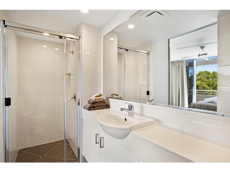 6/11  Henderson Street, Sunshine Beach QLD 4567