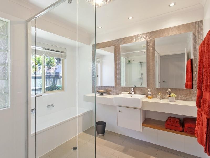 3 Helm Court, Noosa Waters QLD 4566