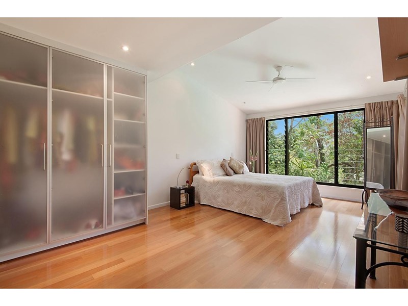 8 Moonare Crescent, Noosa Heads QLD 4567