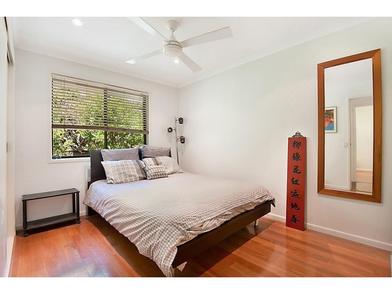 8 Moonare Crescent, Noosa Heads QLD 4567