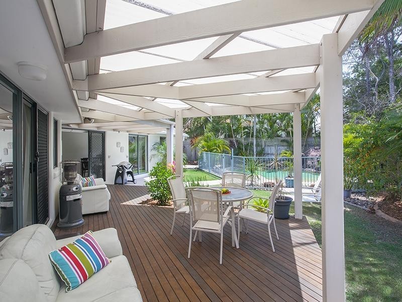 18 Seacove Court, Noosa Waters QLD 4566