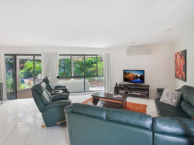18 Seacove Court, Noosa Waters QLD 4566
