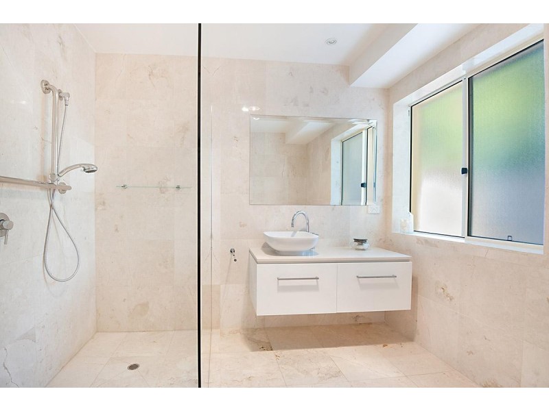 2 Seagull Court, Noosa Waters QLD 4566