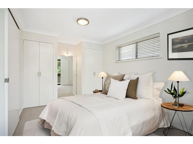 2/4 Ray Sreet, Sunshine Beach QLD 4567