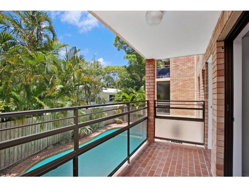 2/4 Ray Sreet, Sunshine Beach QLD 4567