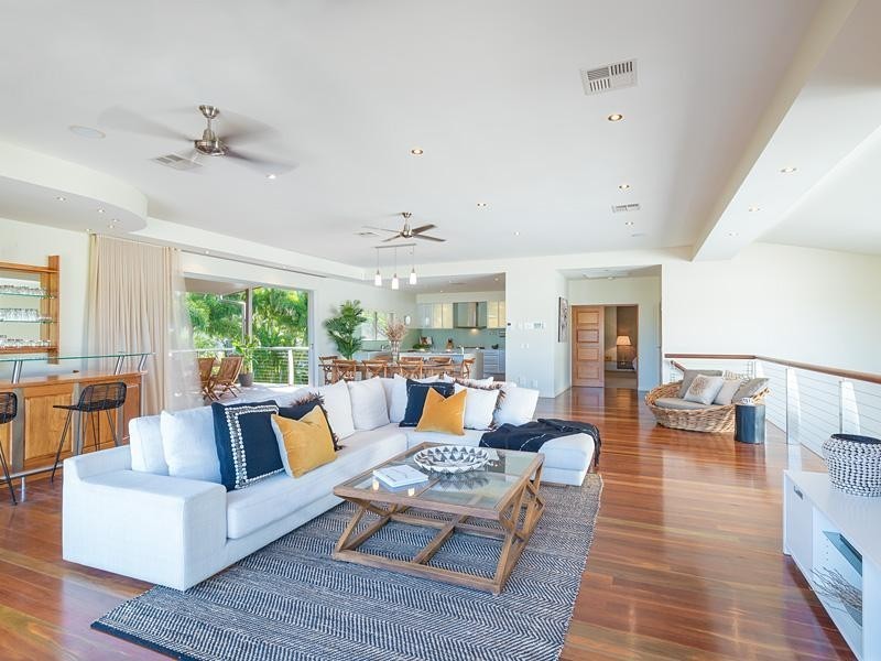 8 Cooran Court, Noosa Heads QLD 4567