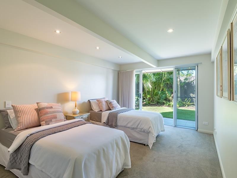 8 Cooran Court, Noosa Heads QLD 4567
