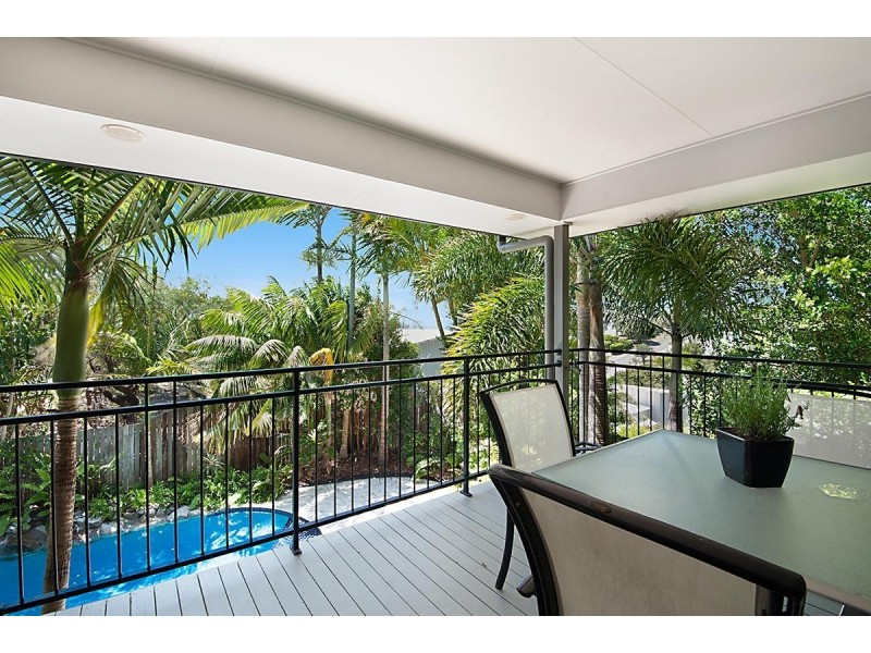 10 Coconut Grove, Castaways Beach QLD 4567