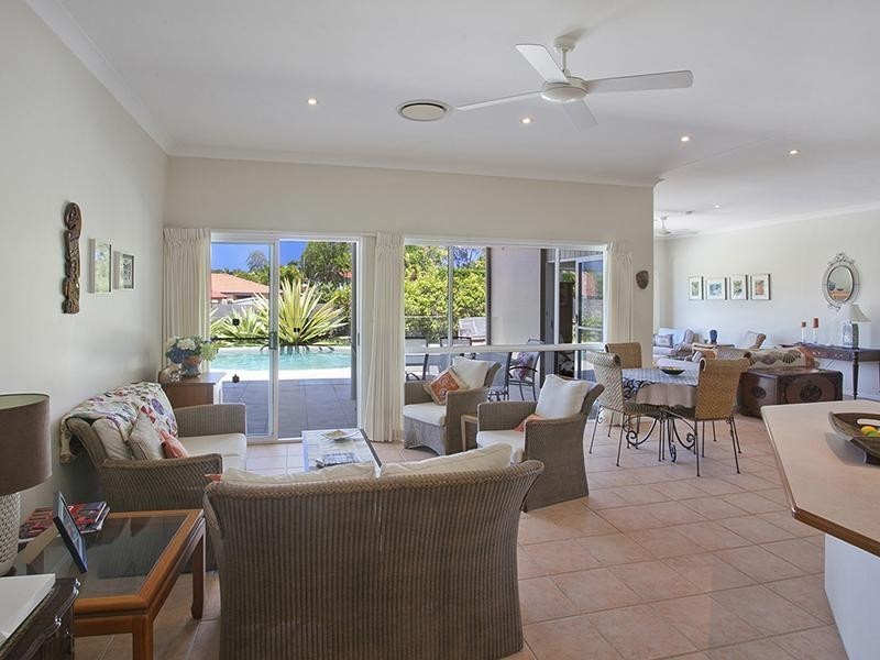 16 Sternlight Street, Noosa Waters QLD 4566