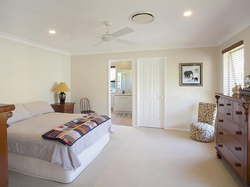 16 Sternlight Street, Noosa Waters QLD 4566