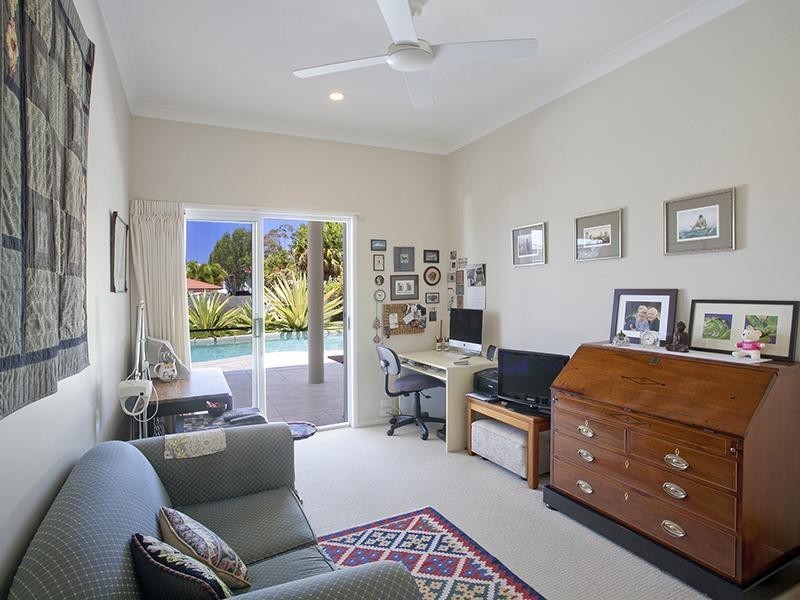 16 Sternlight Street, Noosa Waters QLD 4566