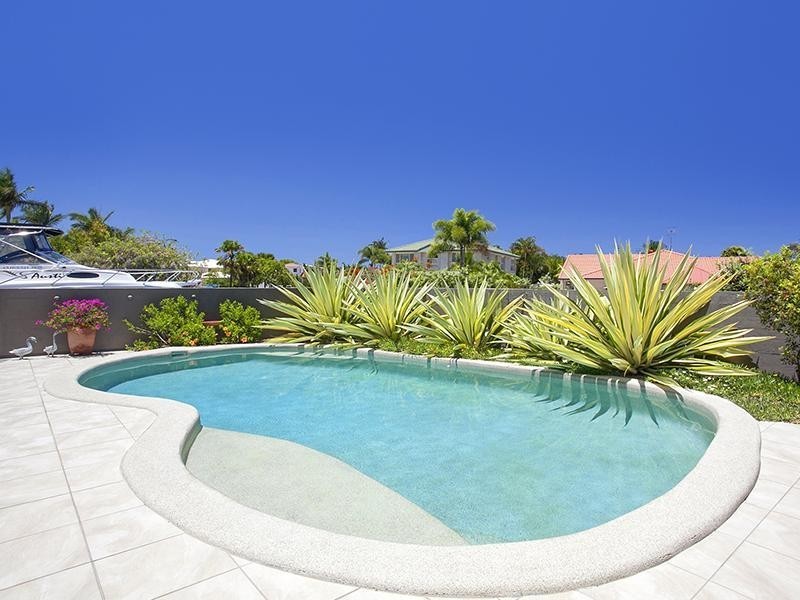 16 Sternlight Street, Noosa Waters QLD 4566